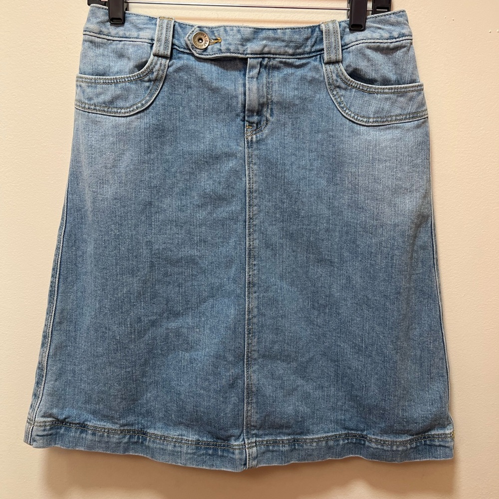 Gap, mid-length denim skirt, size 4, vintage.